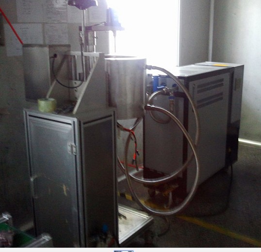 河南省商丘市反应釜夹套控温油加热器_反应釜温度控制机