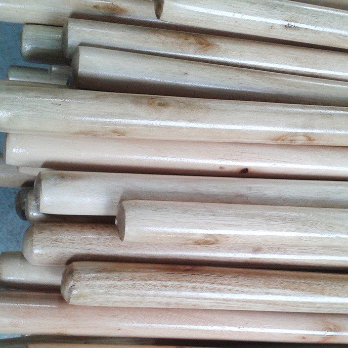 生产供应 椭圆头无毛刺镐把 刺槐洋镐把 洋槐木长镐把木杆生产示例图20