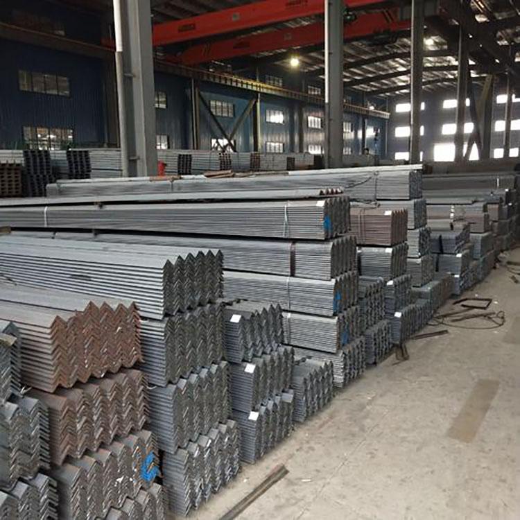 呼和浩特镀锌角钢 Q235角钢厂家 180*180*14*12米