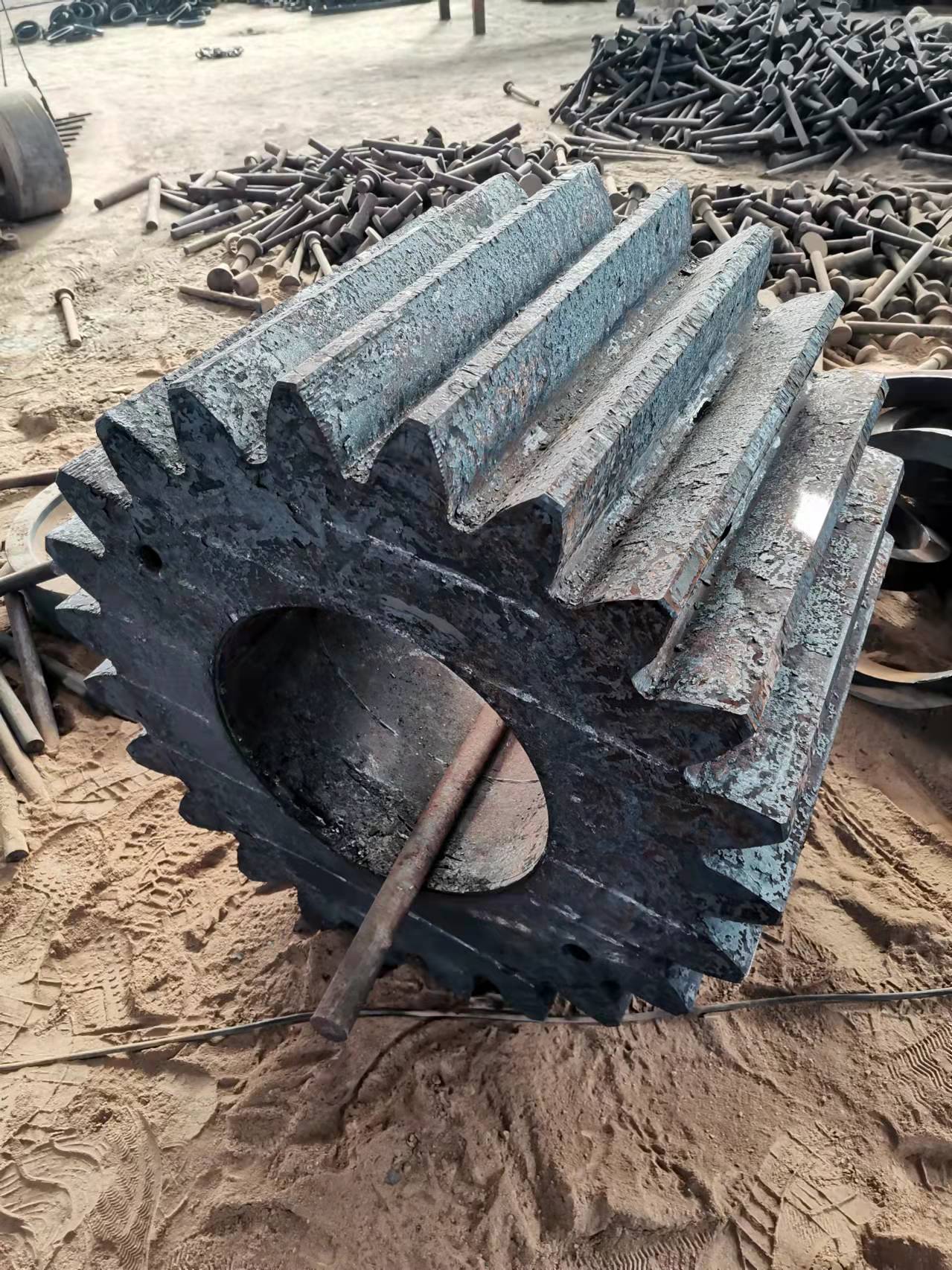 大钢厂材料齿轮锻件30CrMnSi多钱一公斤