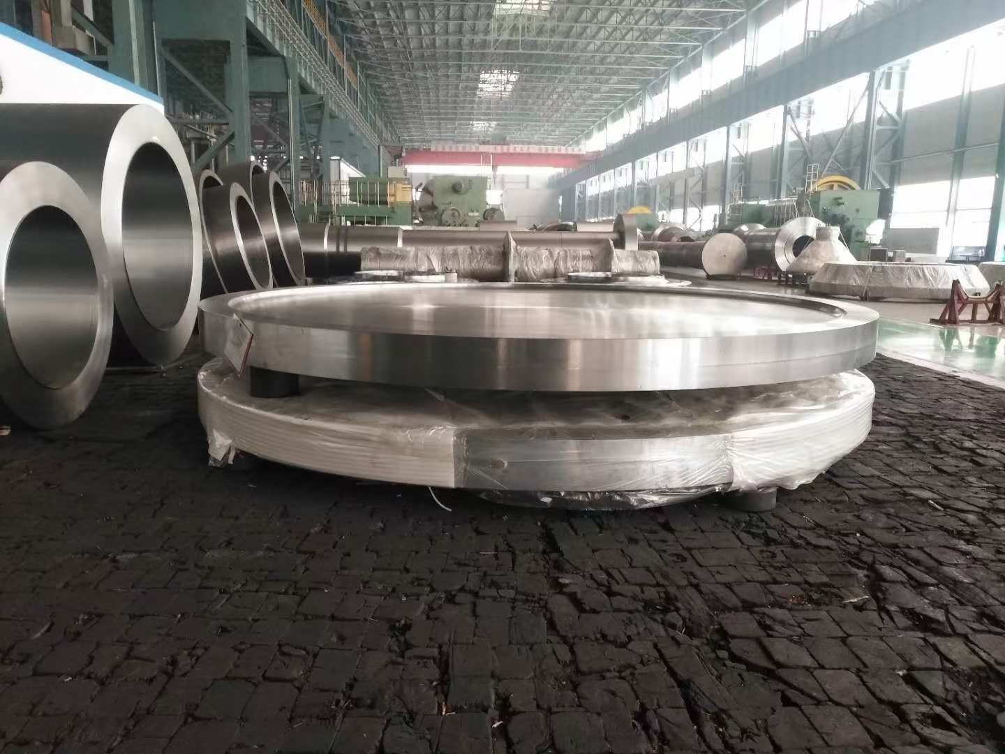 LF+VD钢锭锻造齿轮锻件18CrNiMo7-6精加工交货