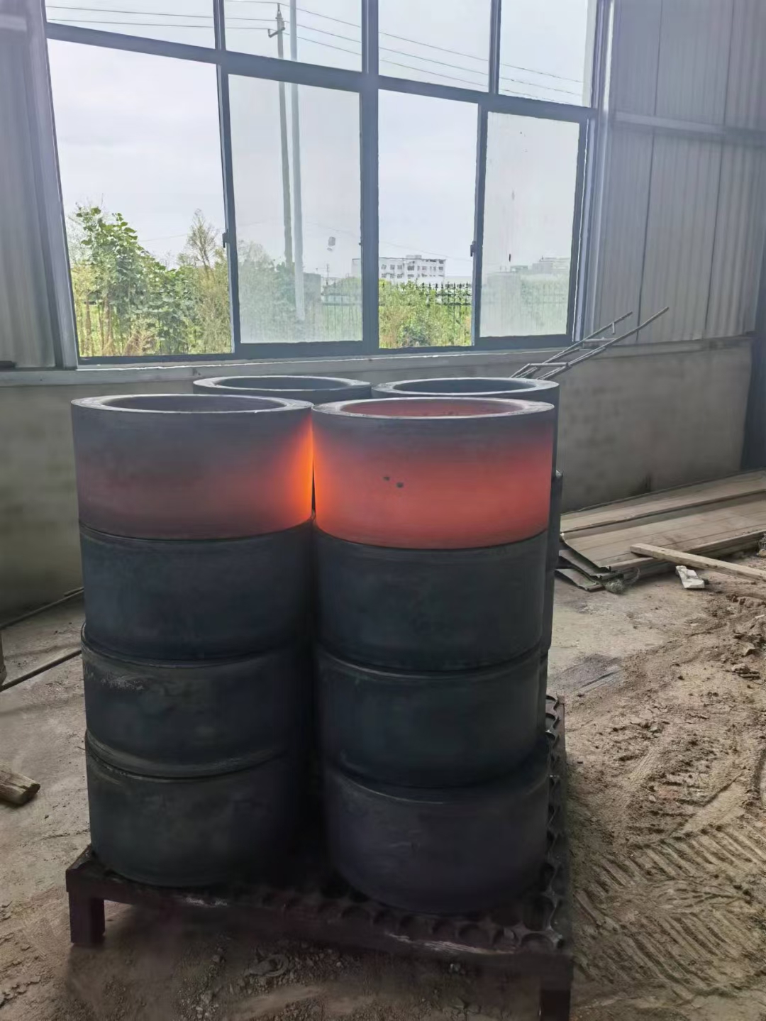 大量供应山东34CrNiMo6锻件带探伤热处理报告