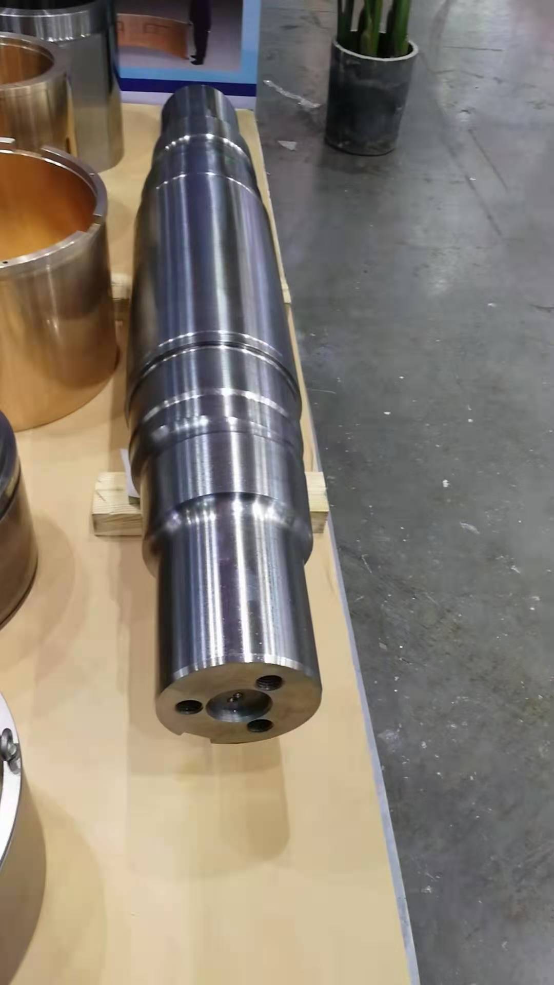 LF+VD钢锭锻造齿轮锻件18CrNiMo7-6精加工交货