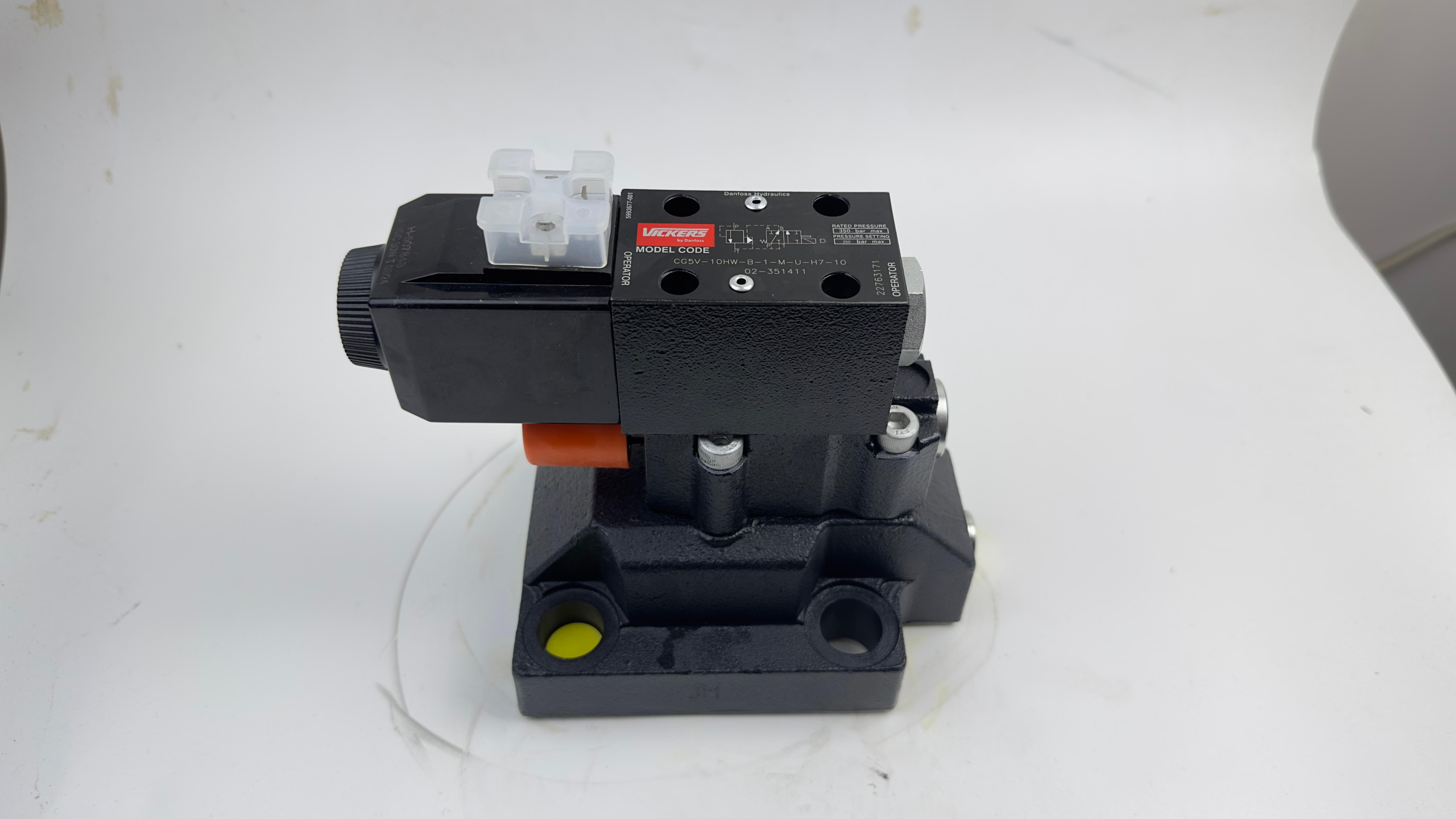 ʿCG5V-8FW-D-M-U-A6-11