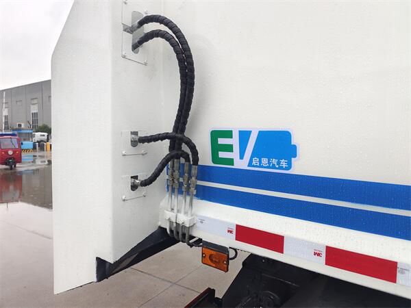 新能源三轮废弃油脂收集车混动废弃油脂收集车查看咨询