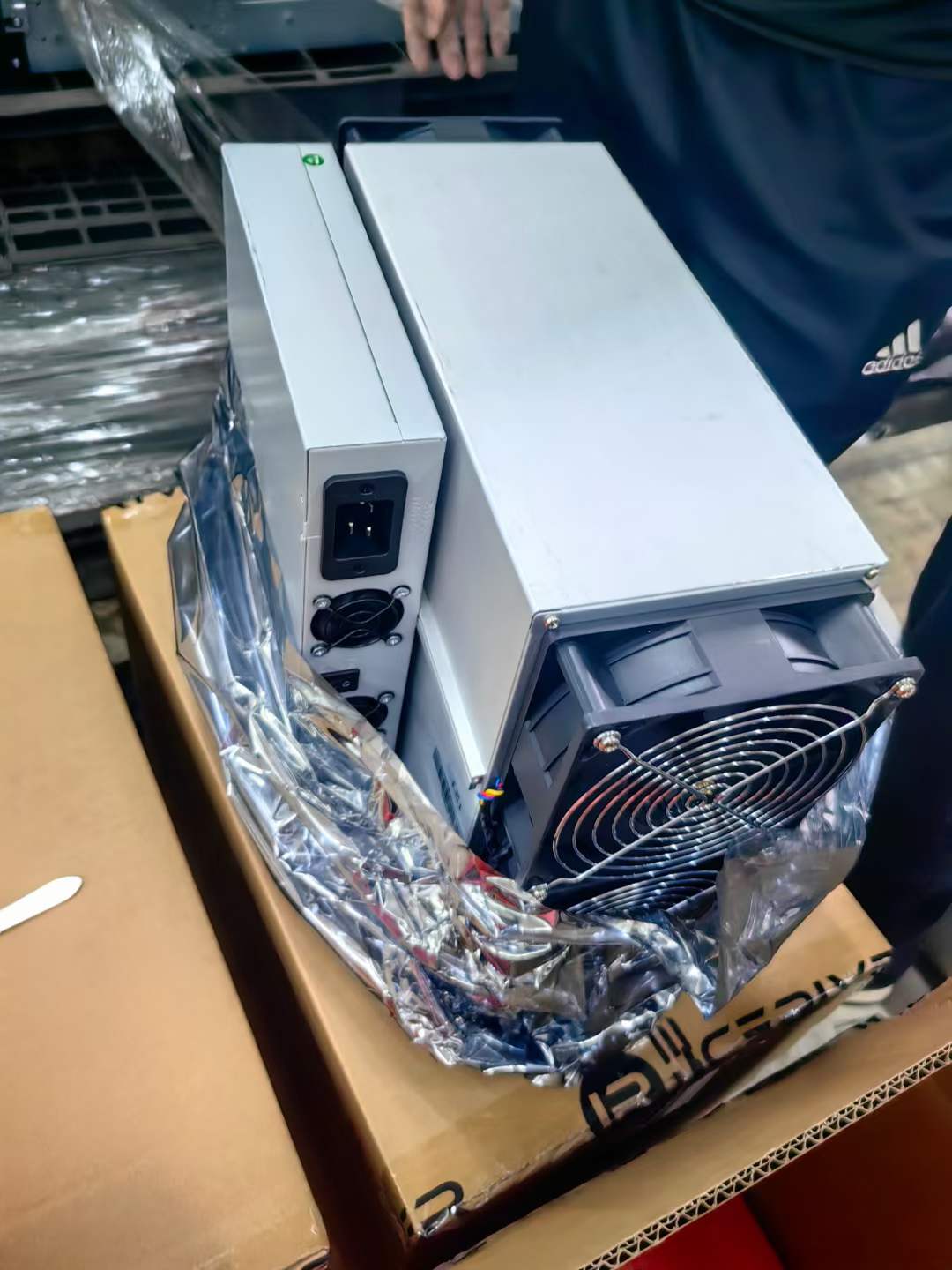 Blake3ھ¼ԪAL3ֵڴܱ