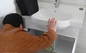 ̫ԭǰ·޻© άͰ©ˮ 绰