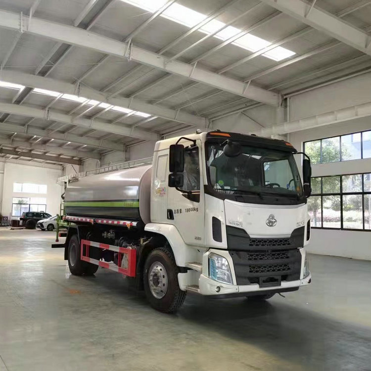 东风十吨洒水车价格租赁