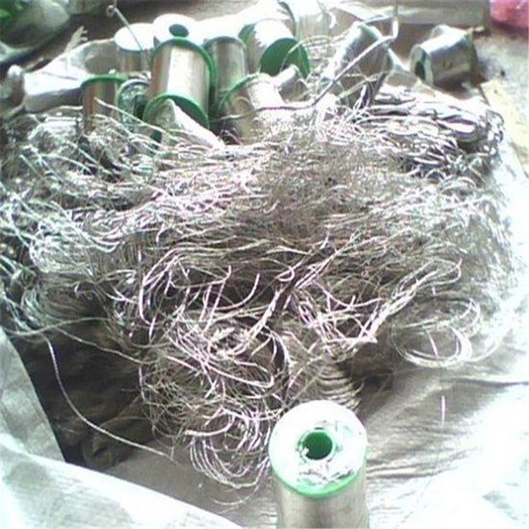 长期高价角铁回收利用金属废料回收废旧仓库回收助力绿色环保行动