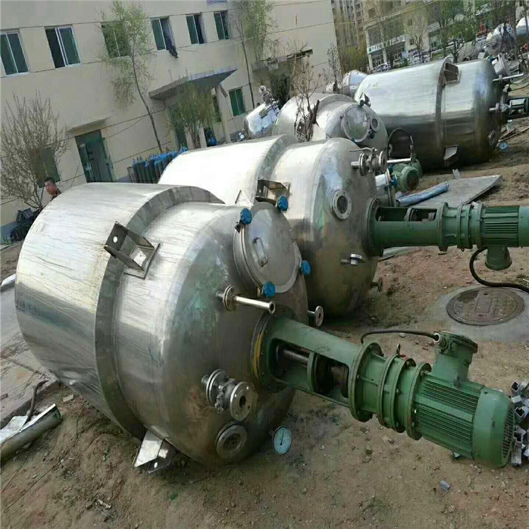 石油用搪瓷反应釜,鹰潭二手5立方内盘管反应釜