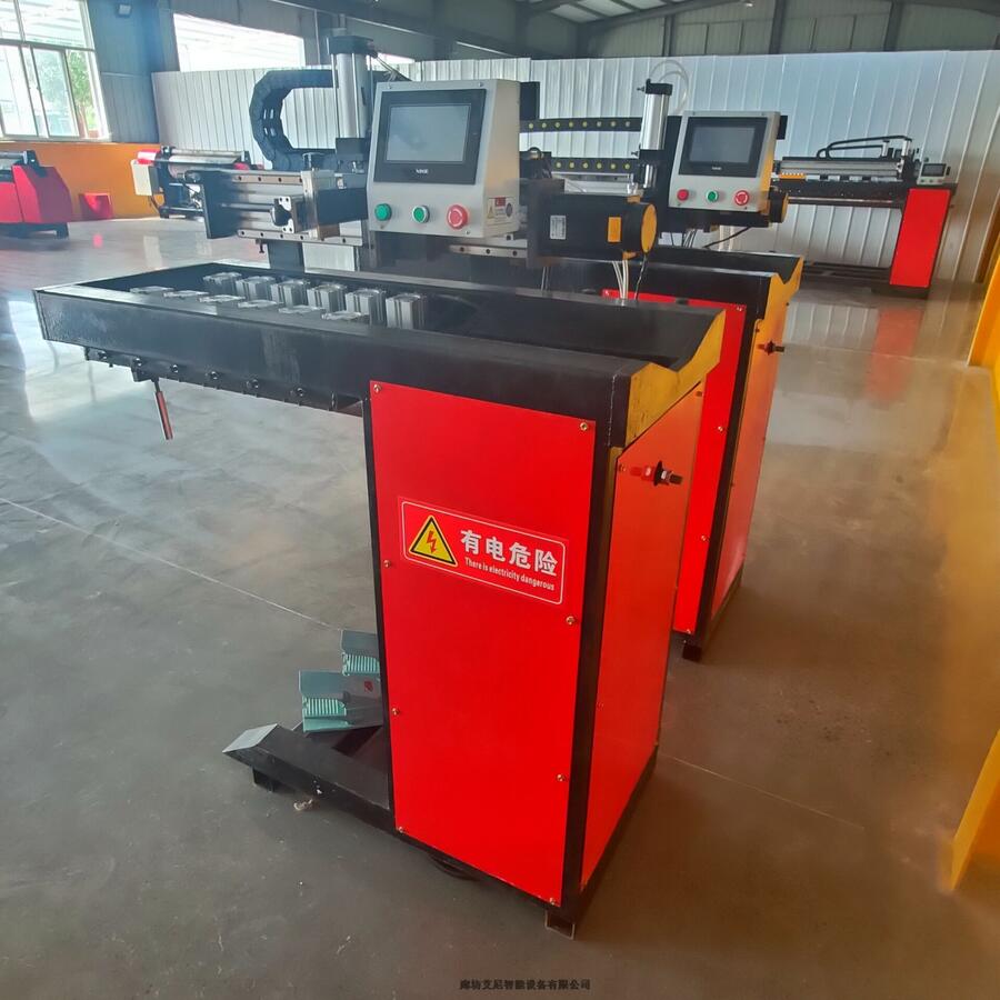 两轴1.6米卷管机数控1.6米卷管机多少钱一台