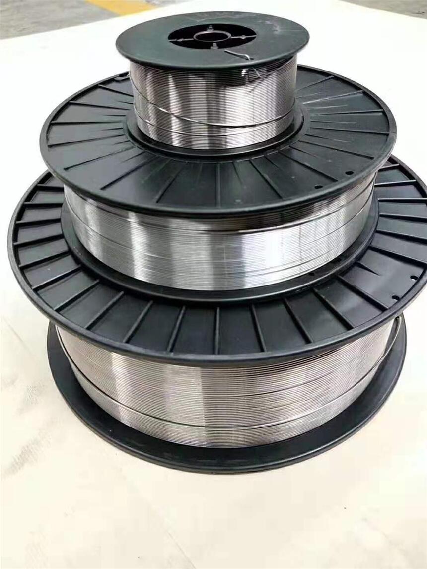 ںE 6 - UM - 60 - GP¹-100