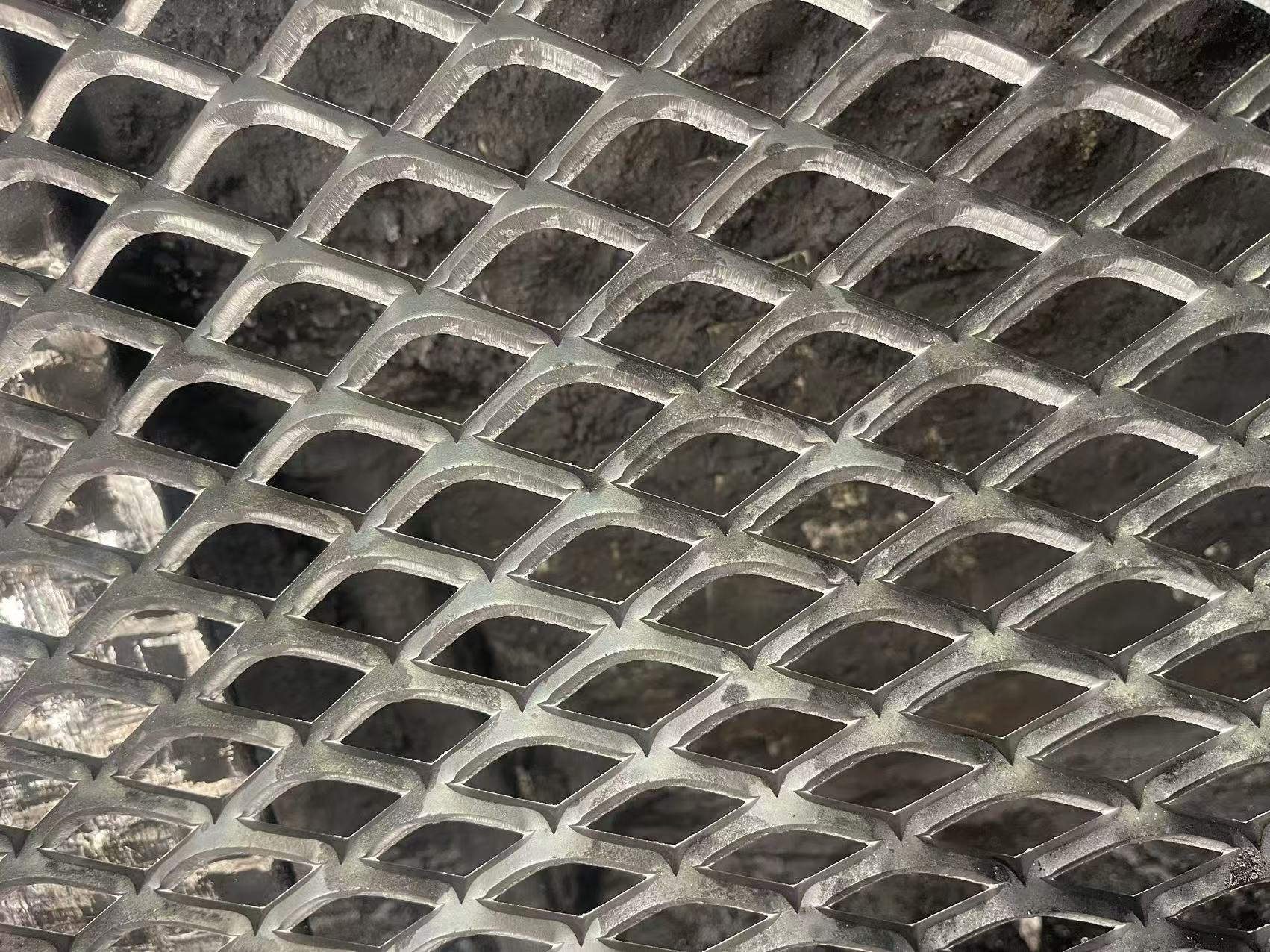 湖南泽睿供应钢板网，菱形拉伸网，加厚吊顶钢板网