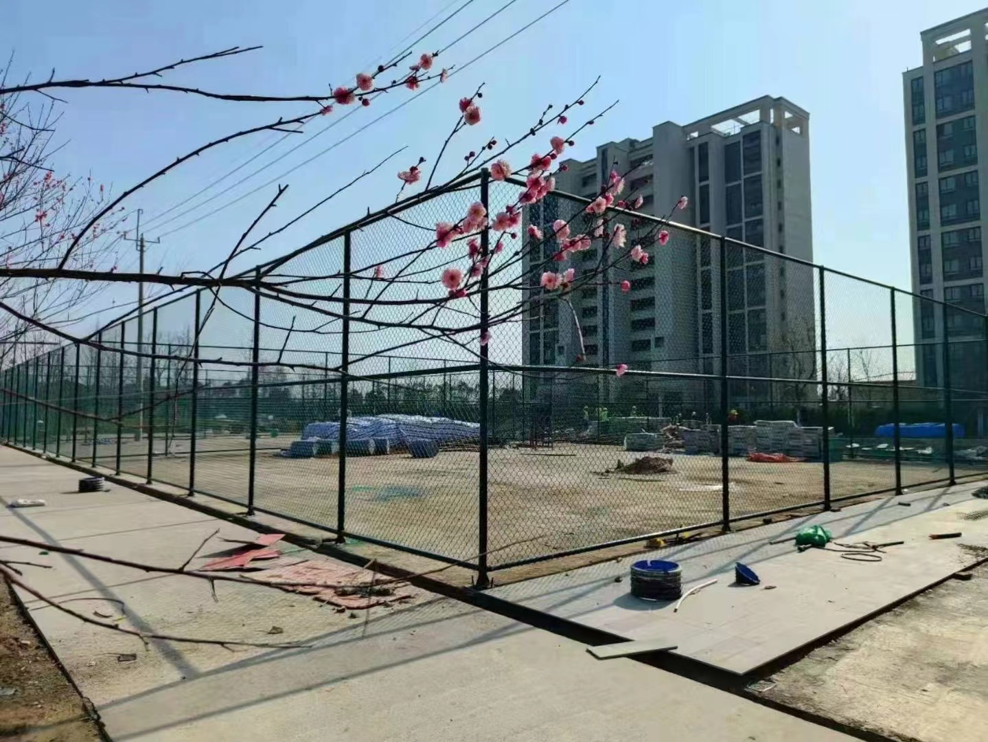 湖南泽睿球场围网体育场地隔离网围栏勾花足球场学校操场