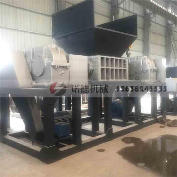 把铁丝破成碎块的机器