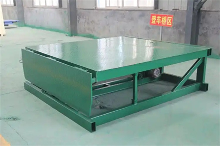 10吨液压固定登车桥厂家供货