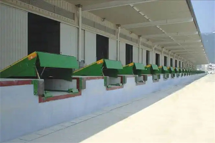 电动液压固定登车桥批发