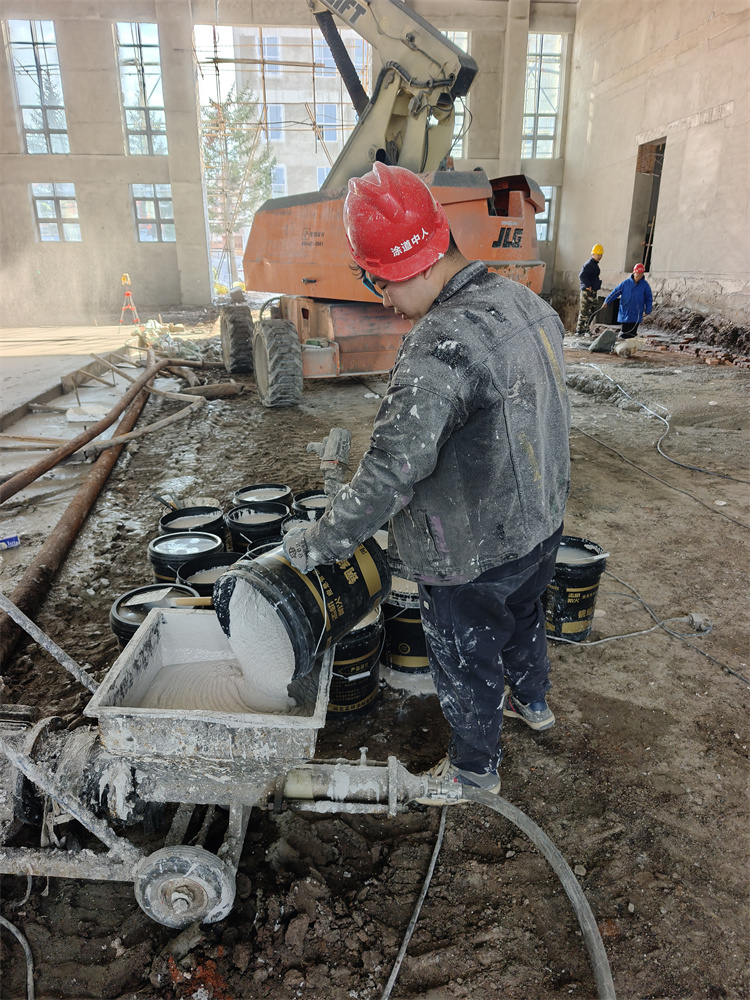 施工队电缆防火涂料钢结构建筑工程安全质量保障措施