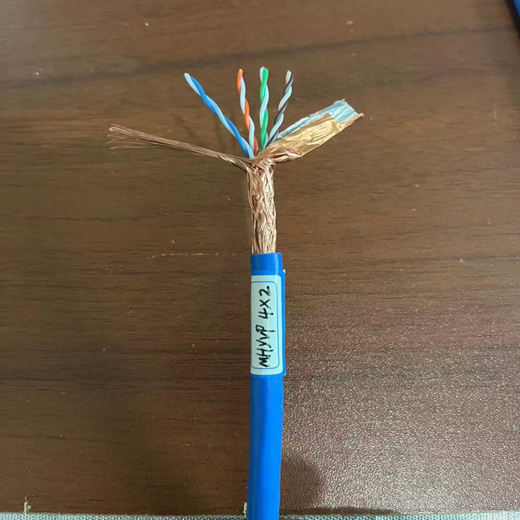 MHYAV 10X2X0.8mmúͨѶ