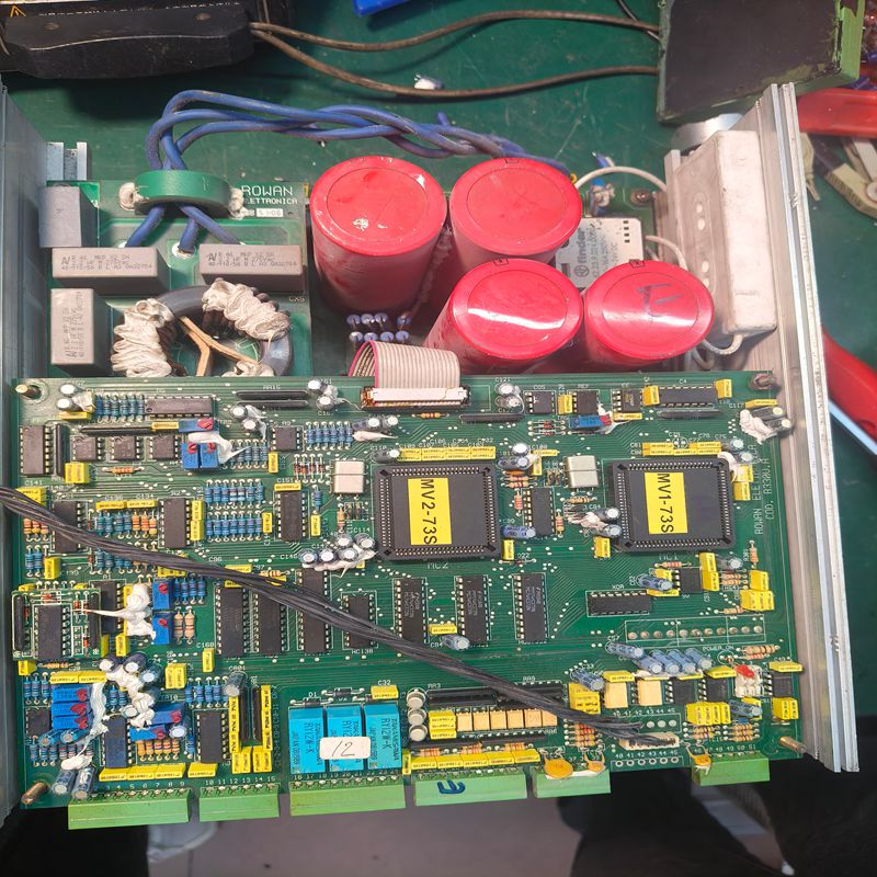 ɽRowanƵC330V/2.B.EϿά