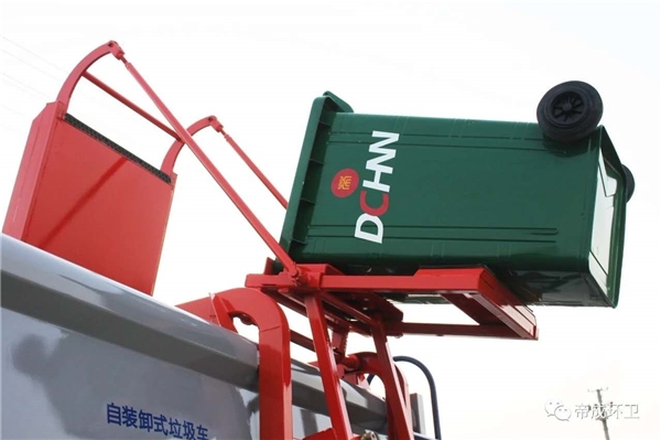 小区餐厨垃圾清运车_餐厨垃圾车诚信为本 _常见故障的餐厨垃圾车解决办法