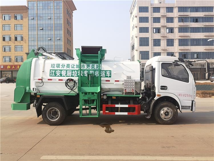 小型餐厨垃圾车(3-5方)_餐厨垃圾车今日报价 _餐厨垃圾车箱体材质优势