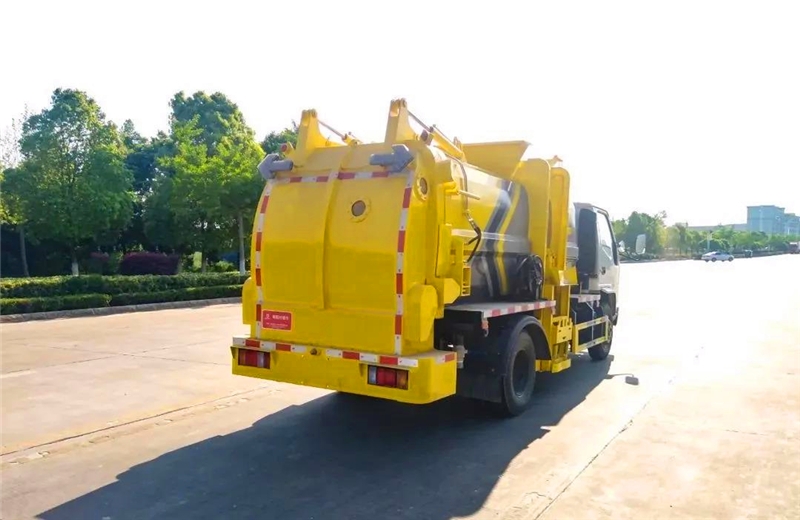 餐厨垃圾车操作培训_餐厨垃圾车哪一种比较好 _购买餐厨垃圾车的决策因素