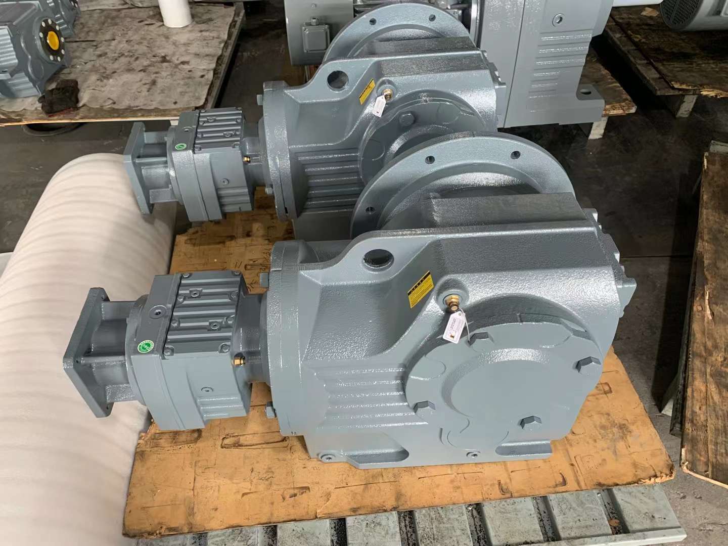 R47-Y2.2KW-12.1M6减速机B3DV5