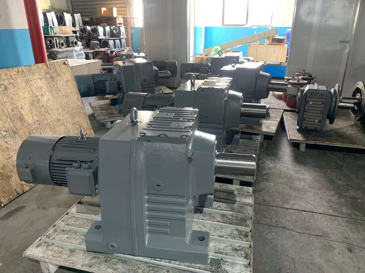 R47-Y2.2KW-12.1M6ٻB3DV5