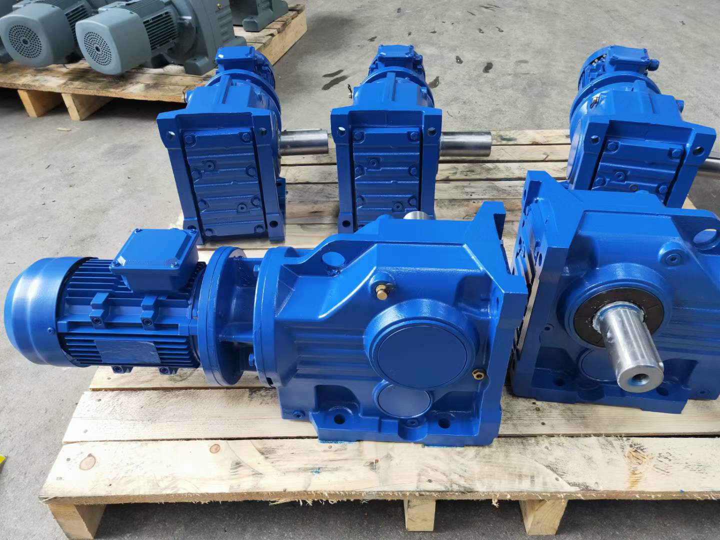 FTA67-Y2.2KW-43.2M6ٻͺMC3REHF08