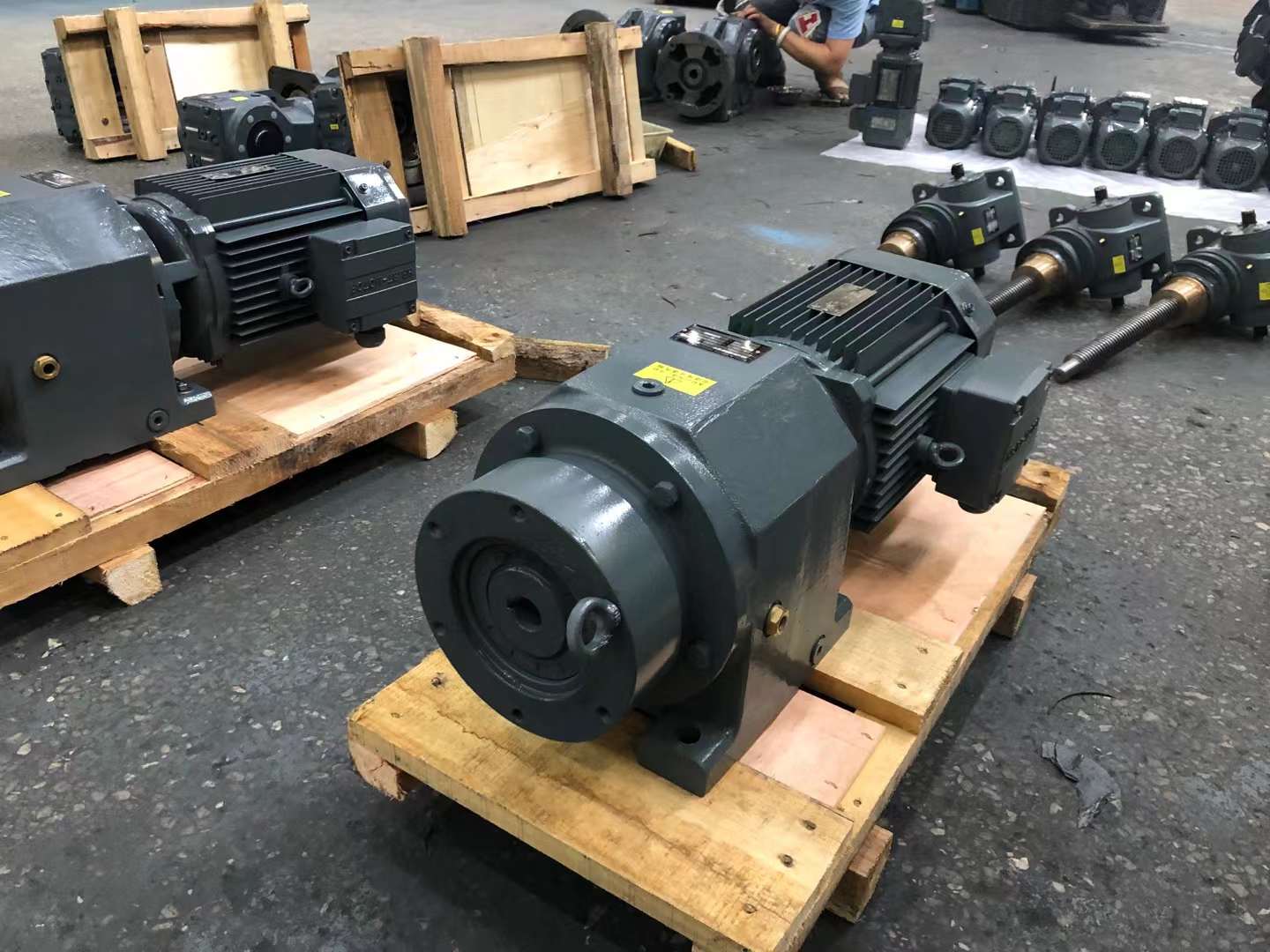 K107-YB112-6-2.2-143.47B3底座减速机WJ75