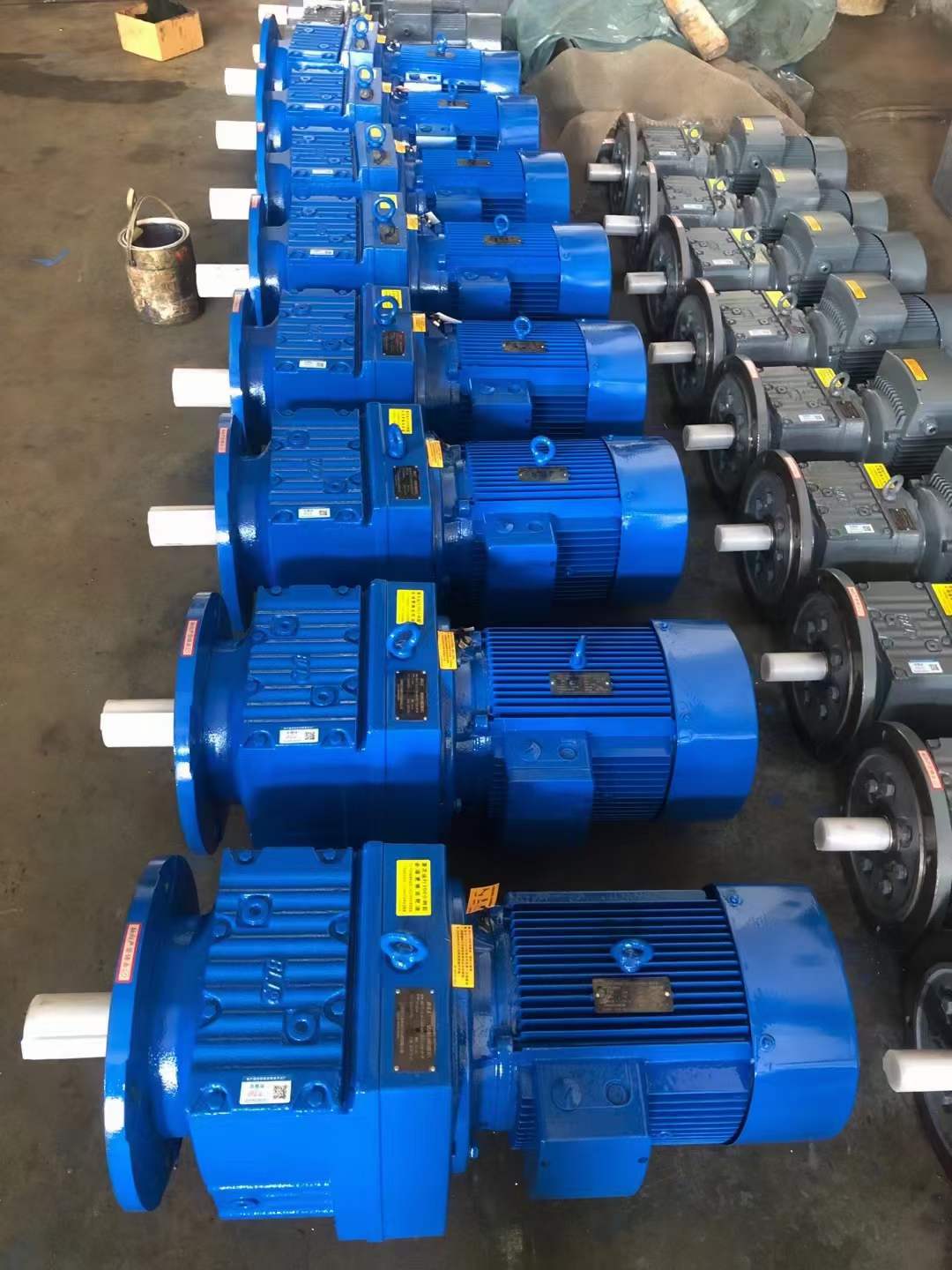 R47-Y2.2KW-12.1M6减速机B3DV5