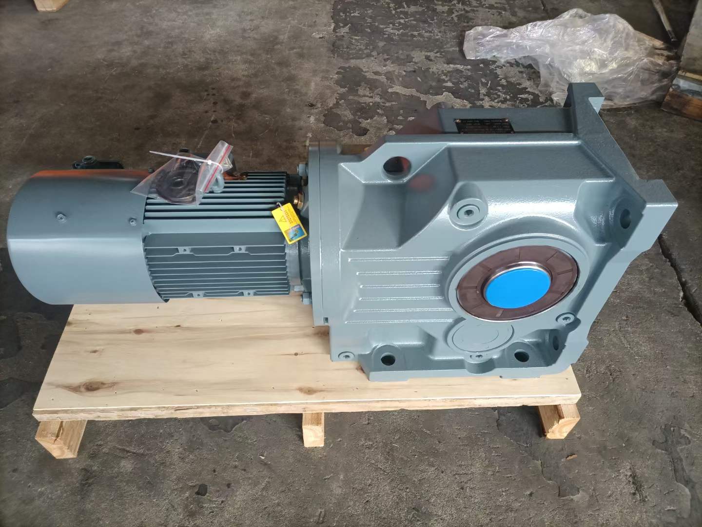 R57-Y1.5KW-16.79ٻTKA128