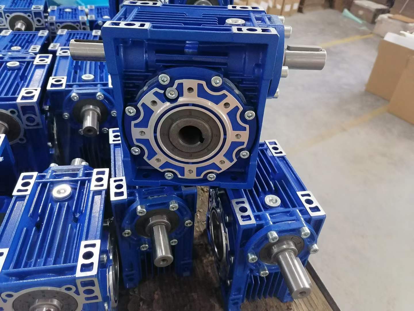 B3SV12-NA21空心轴减速机TRXF128