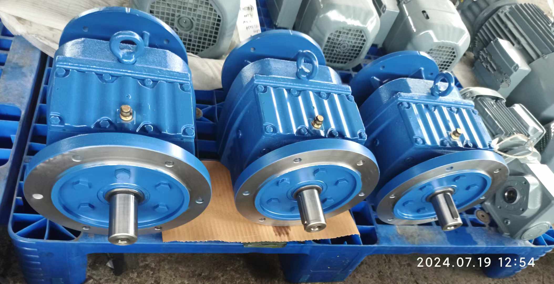 SAT87R57-YEJ0.55KW-1191M1D70减速机选型MC2PEHF06