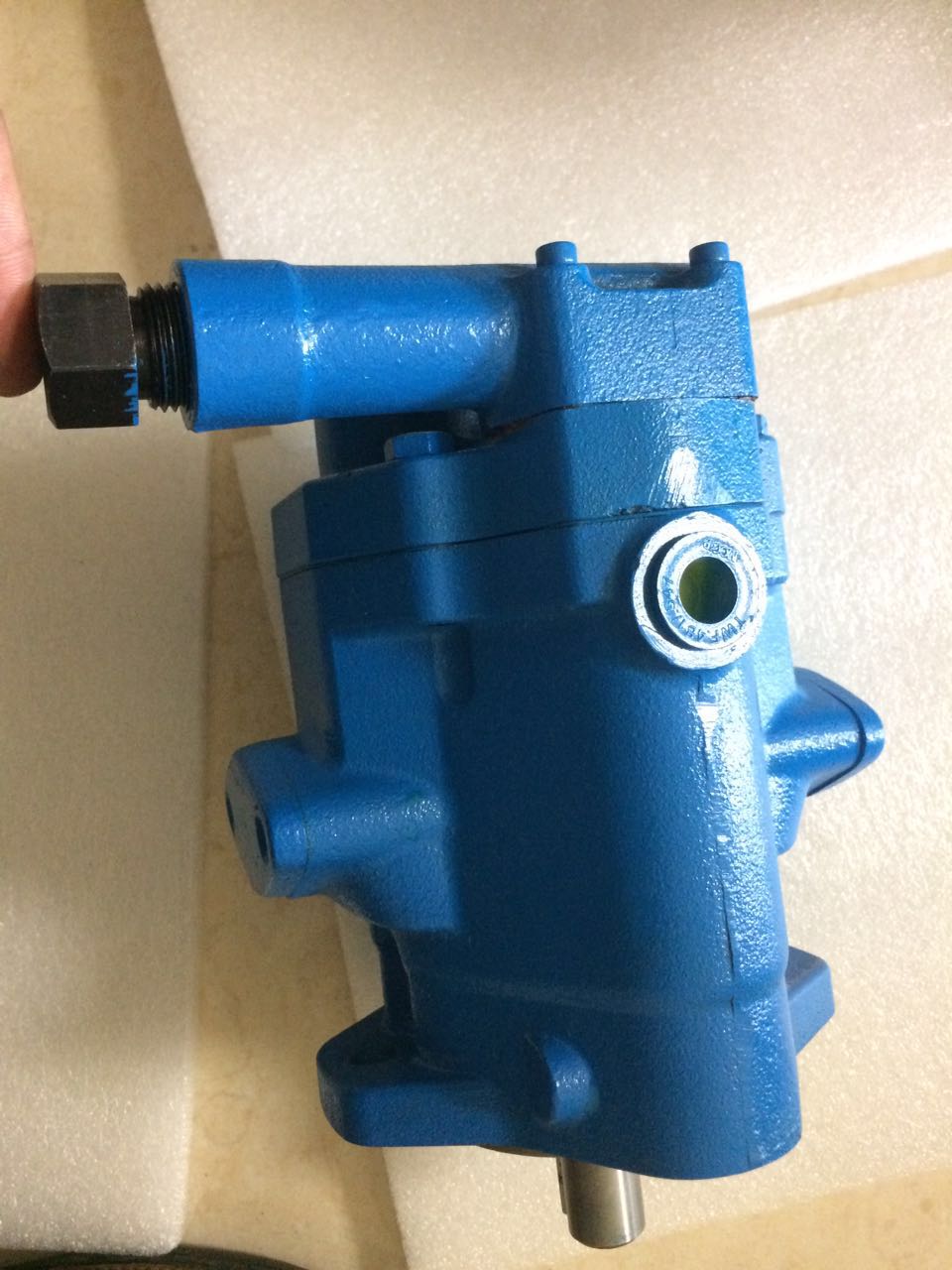 人¡ҺѹA8V125DM4R101F3|