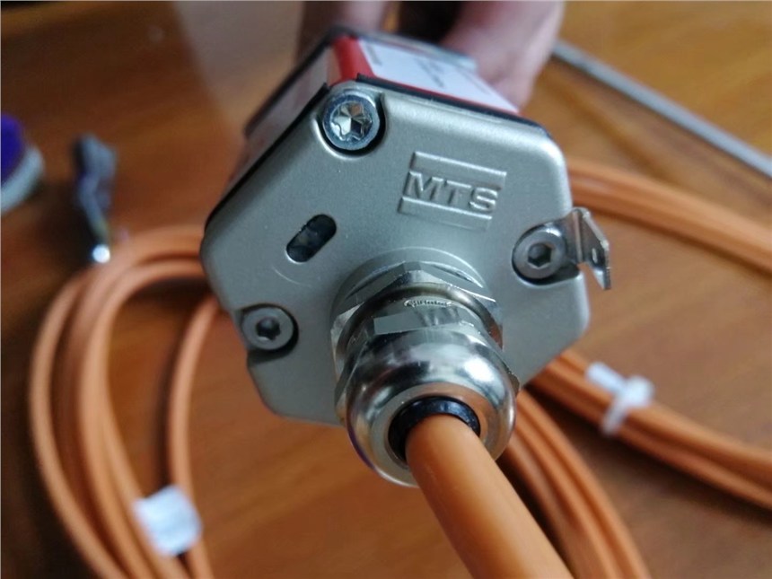 MTS	RHM2200MD701S1G2100 Բɽǲƭ