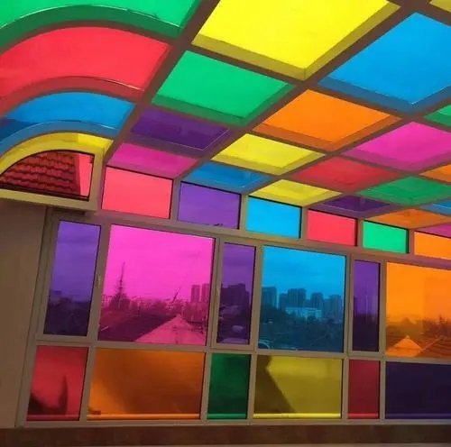 ӦɫĤĤĥɰĤͨ͸װƲĤ