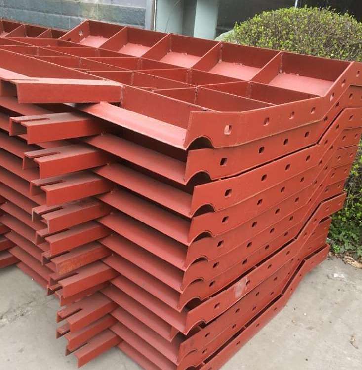 附近的桥梁钢模板租赁厂家防撞墙护栏模具批发隔离墩出售后回收